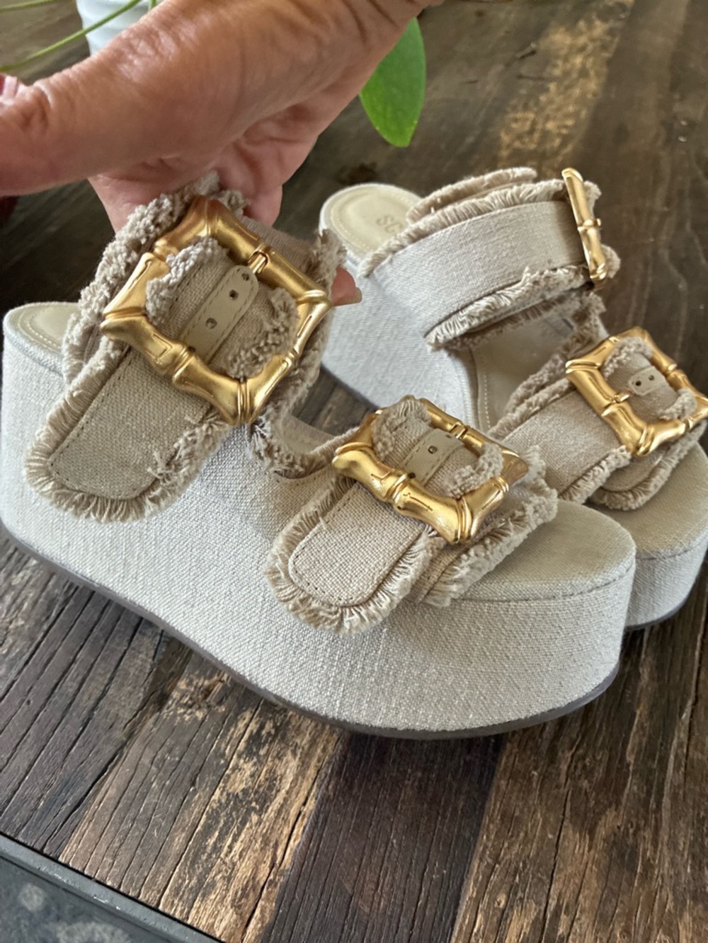 SCHUTZ Neutral Beige Frayed Platform Sandals with Gold Buckles
